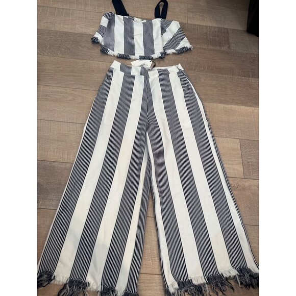 Women's English Factory Stripe Crop Tank and Cropped Pants Size Small - Blue New - Picture 15 of 16